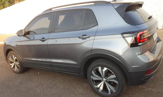 VOLKSWAGEN T-CROSS 1.0 200 TSI TOTAL FLEX AUTOMÁTICO VOLKSWAGEN T-CROSS 1.0 200 TSI TOTAL FLEX AUTOMÁTICO